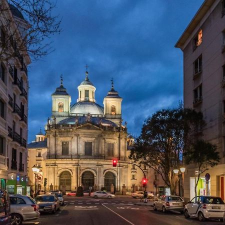 La Ronda De Segovia Apartman Madrid Kültér fotó