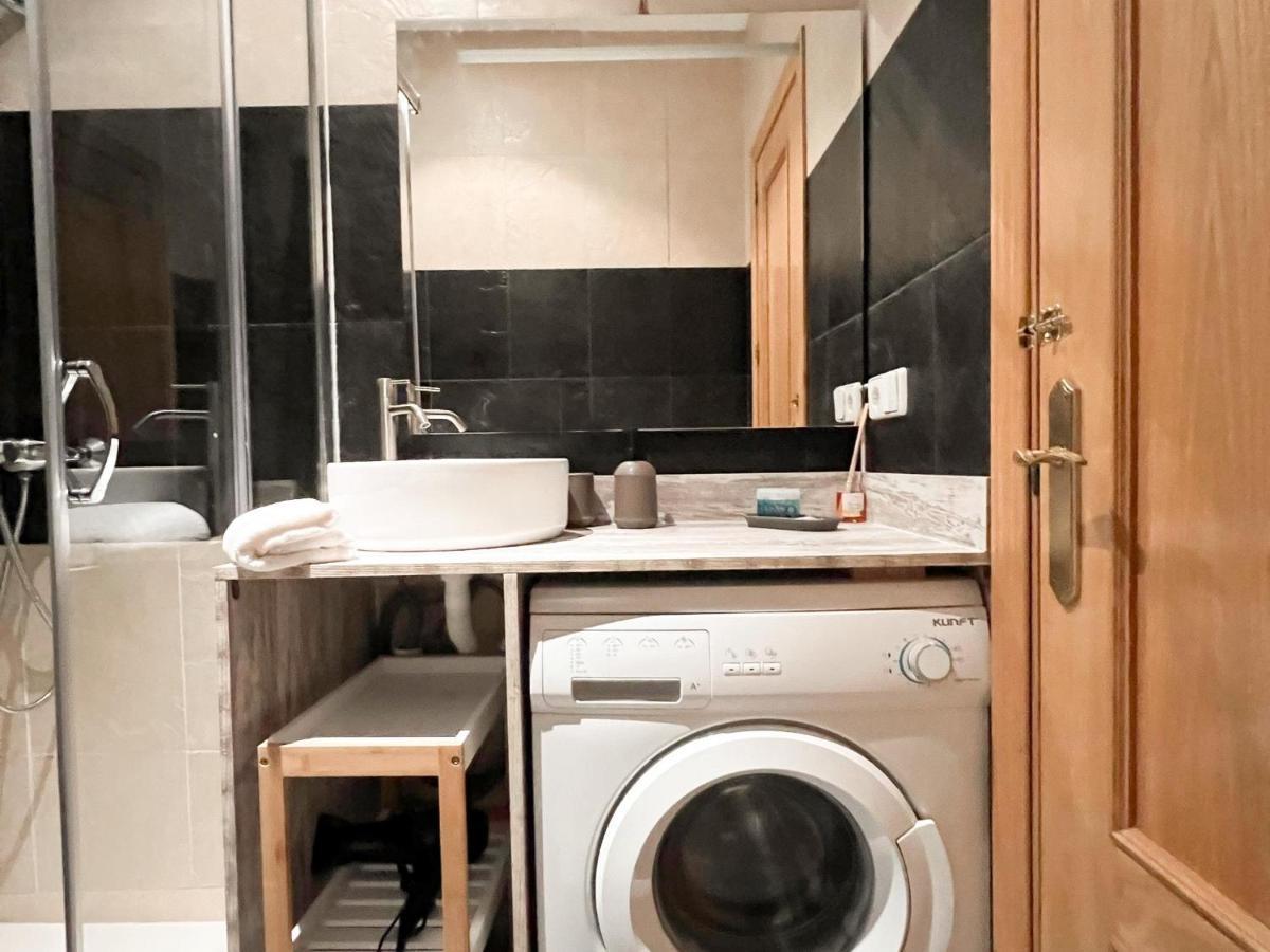 La Ronda De Segovia Apartman Madrid Kültér fotó